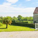 Nyaraló 3 Bedroom Stunning In Bricquebec-en-cotentin