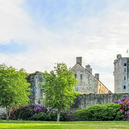 Gorgeous In Bricquebec-en-cotentin