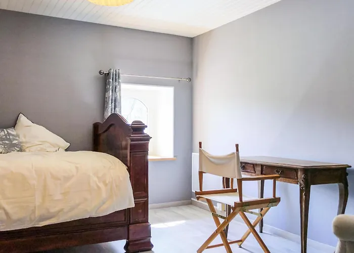 Gorgeous In Bricquebec-en-cotentin Saint-Martin-le-Hebert