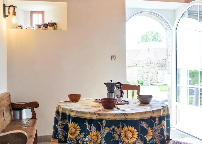 Holiday home Gorgeous In Bricquebec-en-cotentin *