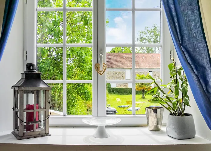 Gorgeous In Bricquebec-en-cotentin Saint-Martin-le-Hebert