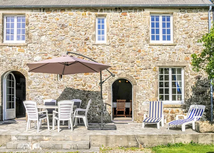 Holiday home Gorgeous In Bricquebec-en-cotentin Saint-Martin-le-Hebert