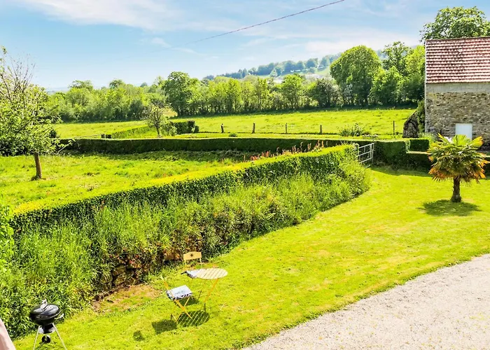 Holiday home Gorgeous In Bricquebec-en-cotentin Saint-Martin-le-Hebert